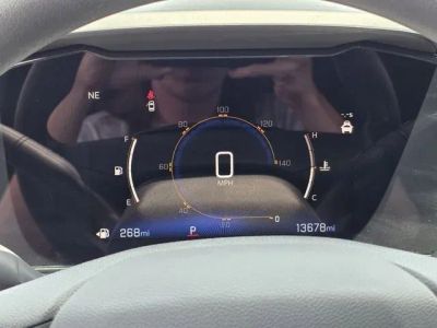 2025 Chevrolet Trax - Photo 12