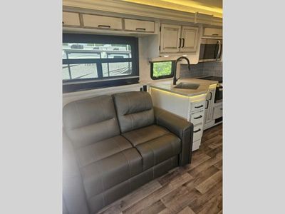 2023 Jayco Precept - Photo 9
