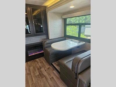 2023 Jayco Precept - Photo 8
