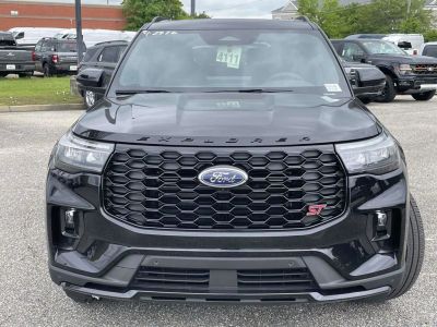 2026 Ford Explorer — photo 8 view