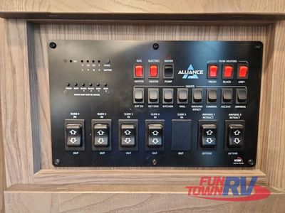 2023 Alliance RV Paradigm — photo 38 view