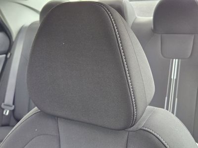 2024 Hyundai Elantra - Photo 18