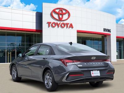 2024 Hyundai Elantra - Photo 3