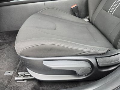 2024 Hyundai Elantra - Photo 17
