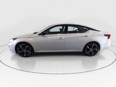 2024 Nissan Altima - Photo 4