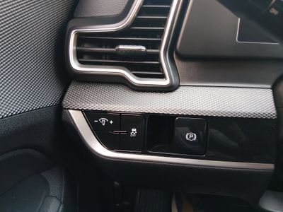 2025 Kia Sportage — photo 13 view