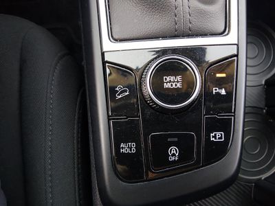 2025 Kia Sportage — photo 18 view
