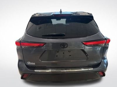 2022 Toyota Highlander XLE - Photo 5