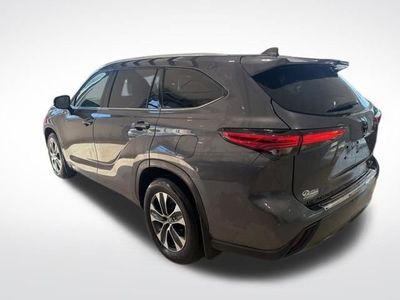2022 Toyota Highlander XLE - Photo 4
