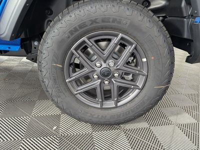 2026 Jeep Wrangler — photo 17 view
