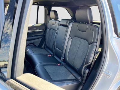 2026 Jeep Grand Cherokee - Photo 24
