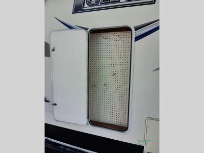 2017 Lance Lance Travel Trailers - Photo 32