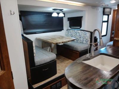 2017 Lance Lance Travel Trailers - Photo 11