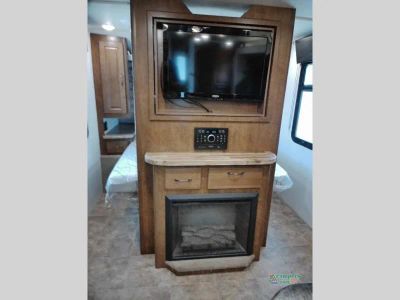2017 Lance Lance Travel Trailers - Photo 14
