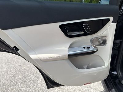 2026 Mercedes-Benz GLC — photo 29 view