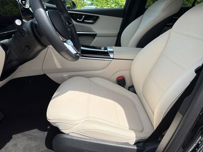 2026 Mercedes-Benz GLC — photo 19 view