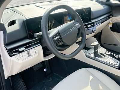 2026 Kia Sportage — photo 9 view