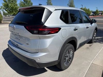 2024 Nissan Rogue — detail view