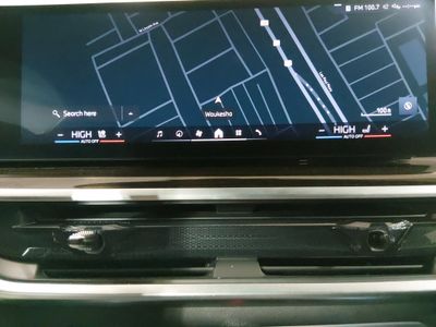 2025 BMW X5 - Photo 17