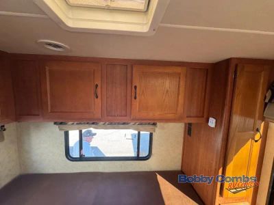 2013 Coachmen RV Freelander - Photo 14