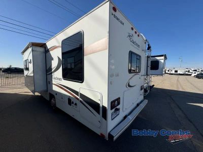 2013 Coachmen RV Freelander - Photo 4