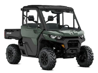 2026 Can-Am® Defender DPS CAB HD10 — front three-quarter view
