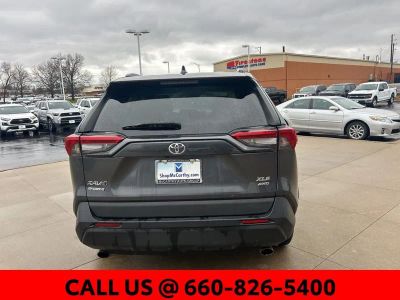 2021 Toyota RAV4 - Photo 9