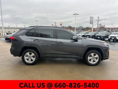 2021 Toyota RAV4 - Photo 4