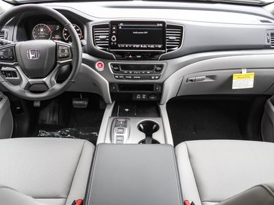 2026 Honda Ridgeline - Photo 17