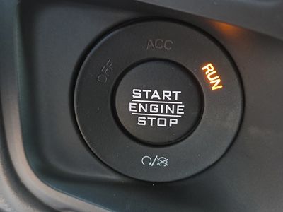 2026 Jeep Gladiator — photo 32 view