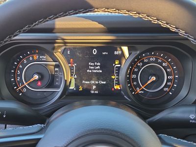 2026 Jeep Gladiator — photo 30 view