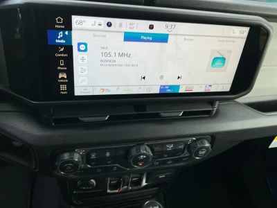 2026 Jeep Wrangler - Photo 12