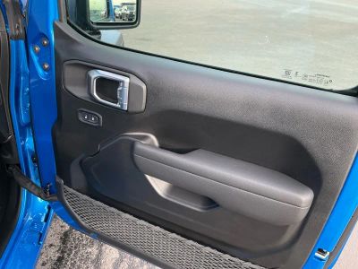 2026 Jeep Wrangler - Photo 21