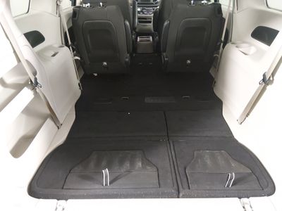 2023 Chrysler Voyager - Photo 11