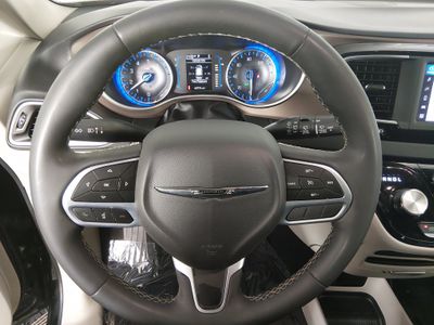 2023 Chrysler Voyager - Photo 12