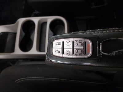 2023 Chrysler Voyager - Photo 15