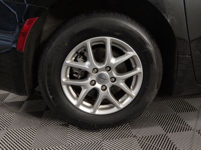 2023 Chrysler Voyager - Photo 10