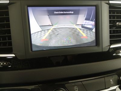 2023 Chrysler Voyager - Photo 16