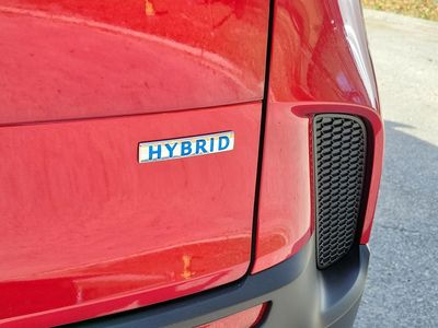 2026 Mazda CX-50 Hybrid — photo 9 view