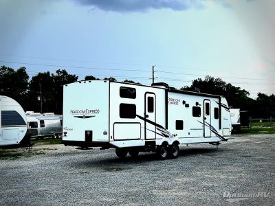 2022 Coachmen Freedom Express Select — side profile view