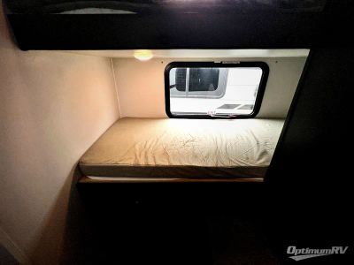 2022 Coachmen Freedom Express Select — photo 14 view