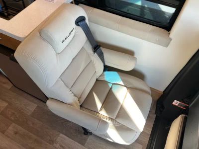 2022 Coachmen GALLERIA — engine compartment view