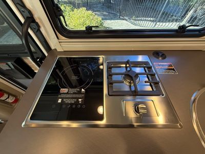 2025 Winnebago VIEW - Photo 10
