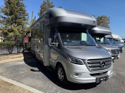 2025 Winnebago VIEW - Photo 1