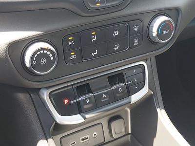 2024 GMC Terrain — photo 18 view