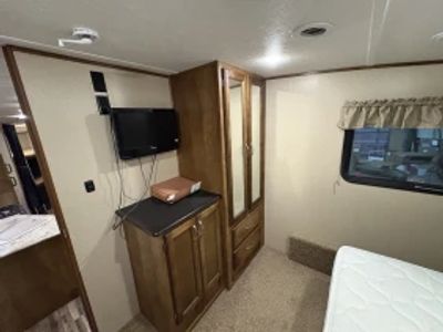 2015 Coachmen Chaparral X-Lite — front three-quarter view