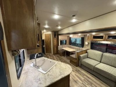 2015 Coachmen Chaparral X-Lite — photo 15 view