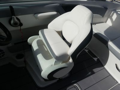 2023 Chaparral 21 SSi - Photo 11