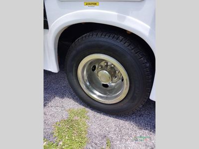 2023 Thor Motor Coach Quantum - Photo 19