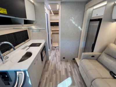 2026 Tiffin WAYFARER - Photo 6